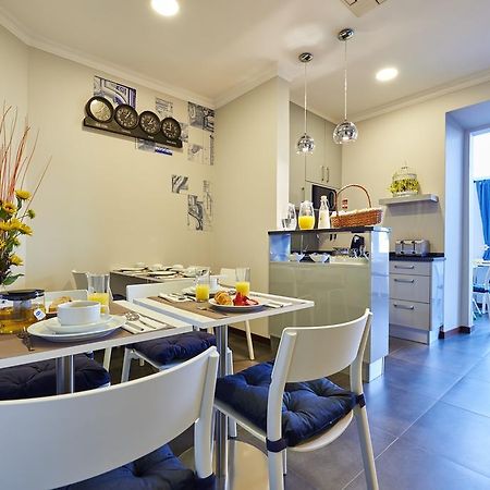 Silk Lisbon Bed & Breakfast ภายนอก รูปภาพ